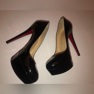 Christian Louboutin Bianca size 38